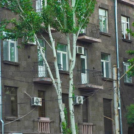 Прекрасная 4-Ех Комнатная Квартира В Самом Центре يريفان المظهر الخارجي الصورة
